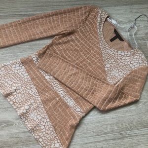 BCBG long sleeve top